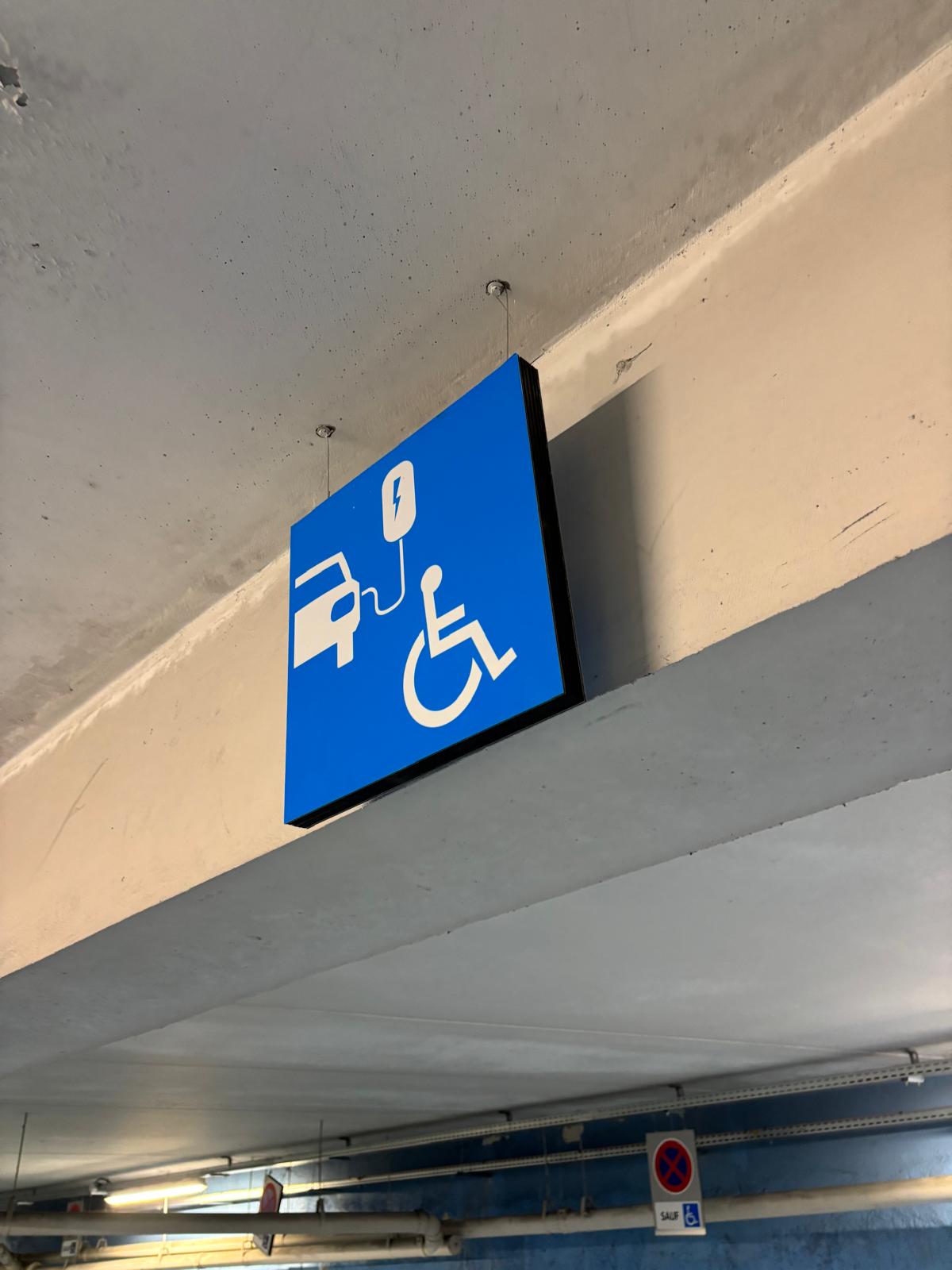 Signalétique de recharge électrique PMR